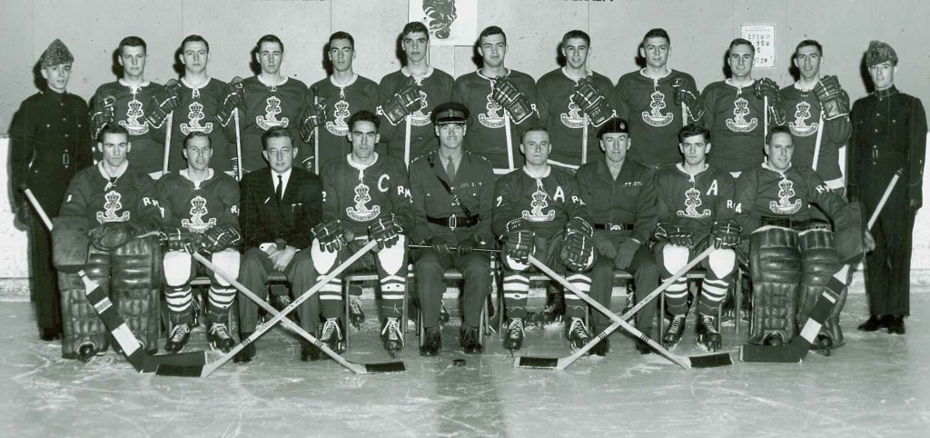 Hockey-Team-1962-63-sm
